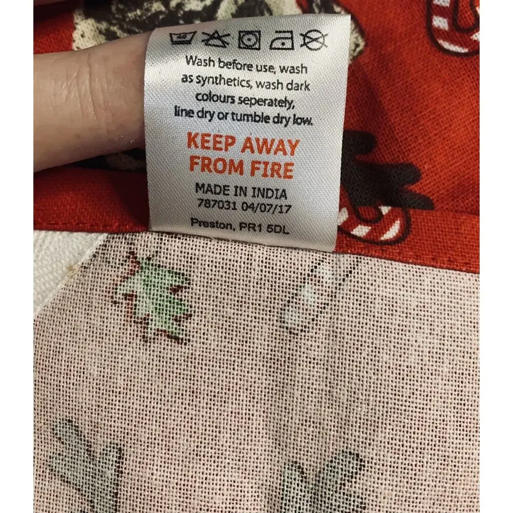 Pug Cooksmart Tea Towels Bah Humpug Cotton Unused No Tags or Pkg Red Christmas